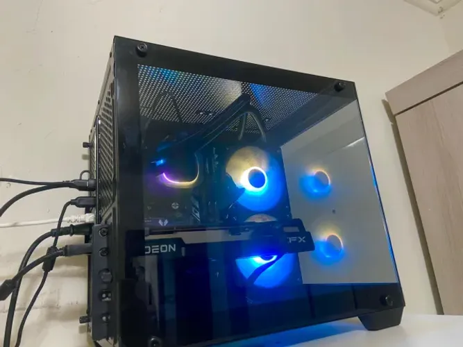 COMPUTADOR GAMER R5 5500X3D + Kingston 16GB 3200MHz + SSD NVME 4.0 1TB + RX 6650XT +