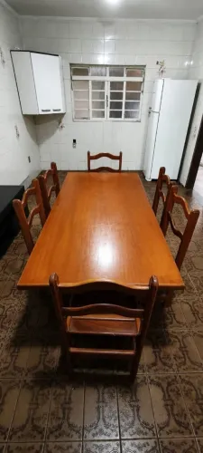 Mesa de jantar -madeira pura