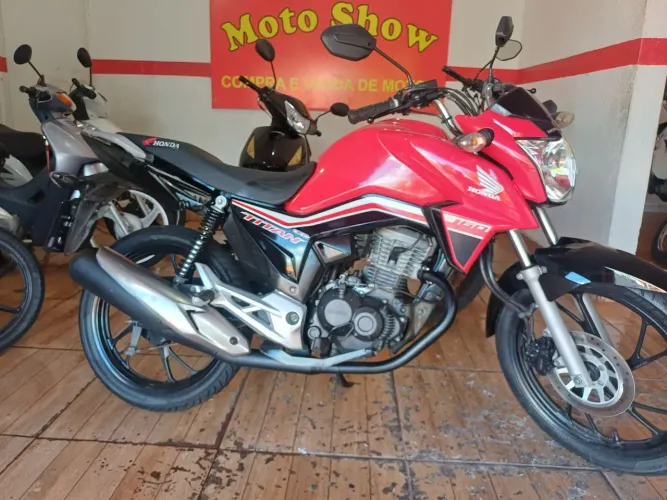 Titan 160
