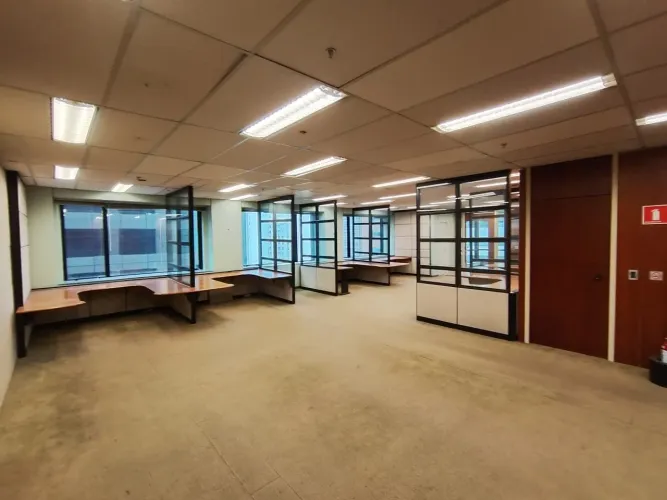 Sala comercial na Alameda Santos, 466 - Cj.52 218 m²