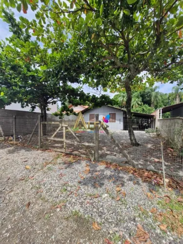 Terreno em Penha a 400m do Beto Carrero e 650m da Praia da Armação