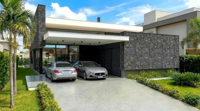 Casa Térrea à venda com 284 m2 privativos e 4 suítes no Condomínio Ocean Side em Torres - 