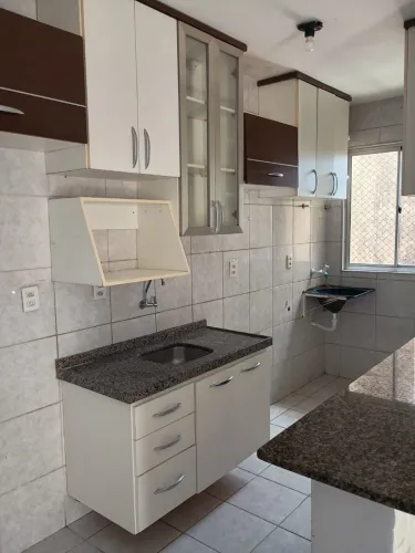 ALUGA-SE APARTAMENTO NO CORAÇÃO DA MARAPONGA
