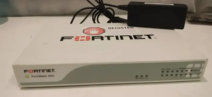 Firewall Fortigate Fortinet 40c Branco Bivolt (Usado)