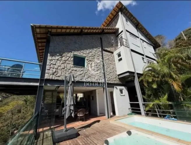 Casa em Condomínio : / Residencial / Areal