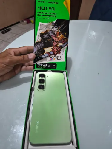 Celular infinix HOT60i