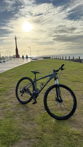 Bicicleta Oggi Hacker Sports