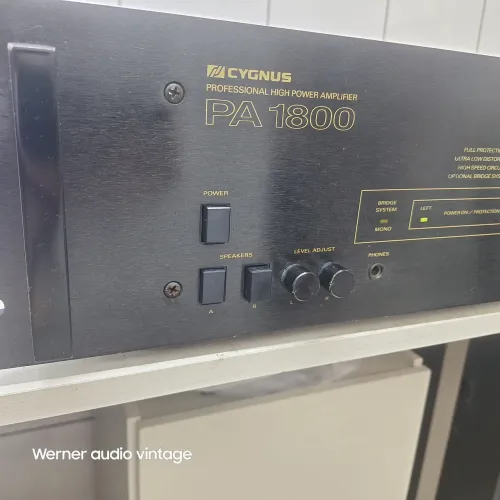 Amplificador Cygnus PA1800