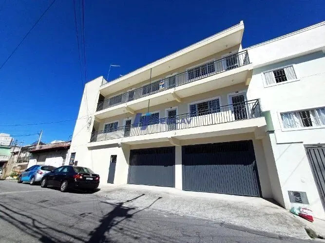 Apto - com garagem