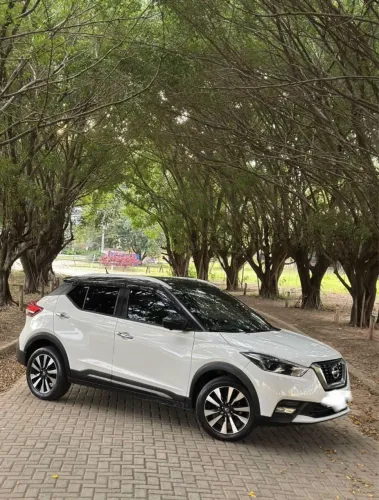 Nissan Kicks SL 1.6 16V Flexstar 5P Aut. 2020
