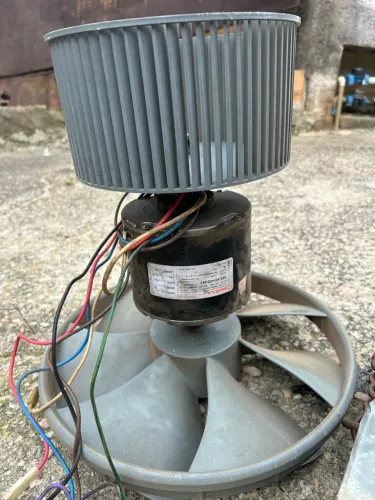 Motor ar condicionado orig Springer Innovare (Com Hélice e Turbina)