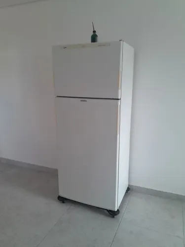 Geladeira Brastemp Zyrium Usada em Bom estado.
