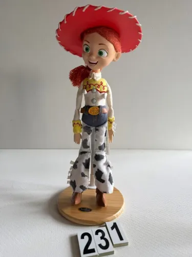 Jessie Mattel, como aparece nas fotos, sem suporte, versão Reino Unido , fala inglês 