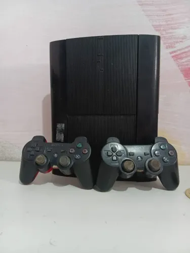 ? PS3 Super Slim 250GB + 2 controles + jogos | PARA CONSERTO/PEÇAS