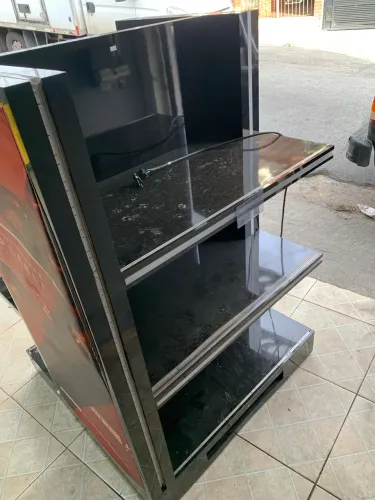 Móvel para bebidas Adega