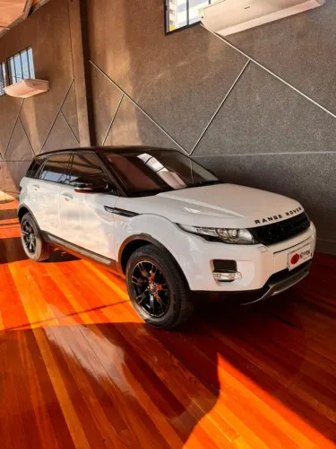 Land Rover Range Rover Evoque Pure 2.0 Aut. 5P 2013