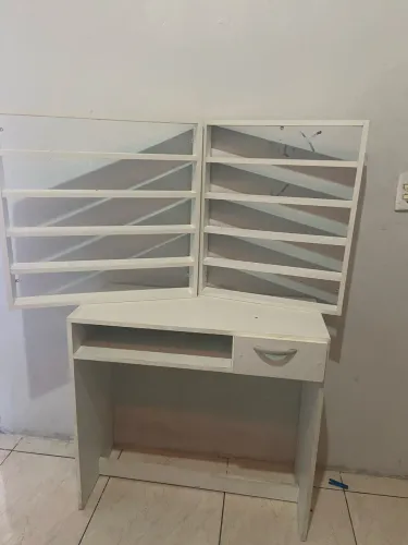 2 expositor p/ esmalte 1 mesa p/ manicure