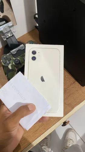 iPhone 11