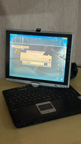 Notebook Toshiba Portégé Conversível em Tablet - Funcionando