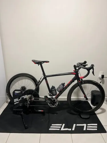 Rolo indoor inteligente Elite Suito completo
