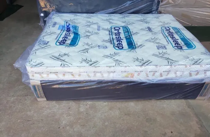Cama casal com colchão D33 