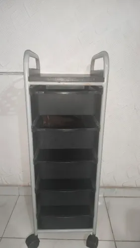 CARRINHO AUXILIAR PARA SALÃO