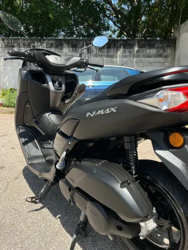 Moto de excelente economia e sem nenhum detalhe