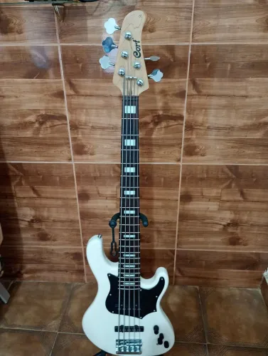 Baixo Cort GB 35 J