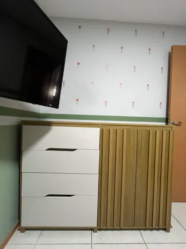 Vendo cômoda sapateira nova