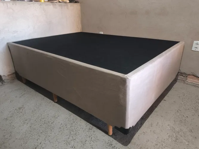 Base box casal