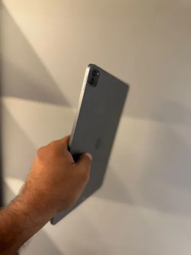 iPad Pro M2 12.9 wifi 256GB (Space gray) seminovo