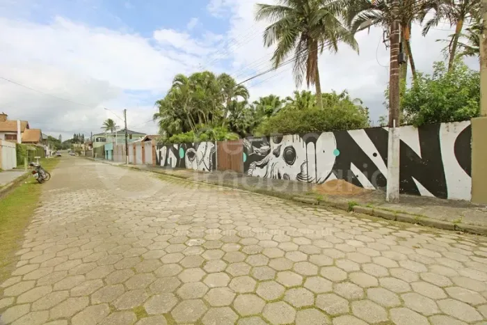 TERRENO à venda em Peruíbe, no bairro Stella Maris