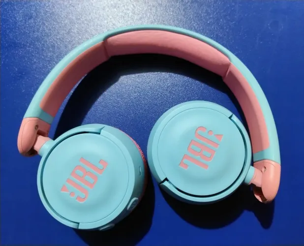 Fone de ouvido Bluetooth JBL Kids Jr 310bt, cor azu e rosal<br>