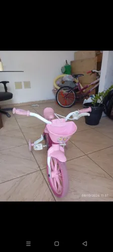 Vendo 2 bicicletas infantil e juvenil