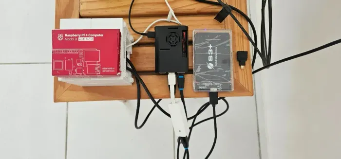 Raspberry Pi 4 Model B 4GB + Kit Acessórios - Excelente Estado!