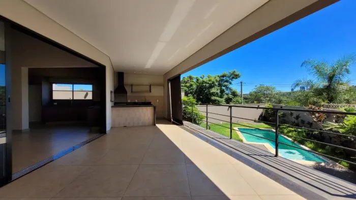 Casa em condomínio com 3 quartos sendo 3 suítes para alugar no condomínio San Marco