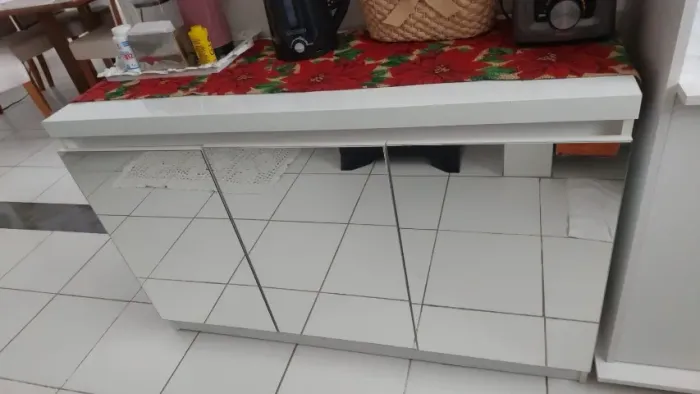 armário buffet Laqueado e com espelho 