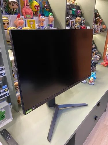 Monitor Gamer LG UltraGear 27 Full HD, 144Hz, 1ms, IPS, HDMI e DisplayPort