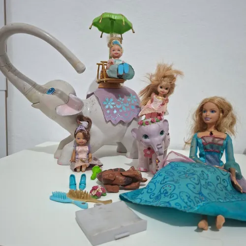 Barbie Princesa Da Ilha e elefantes