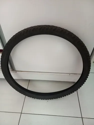 Pneu de bicicleta aro 24