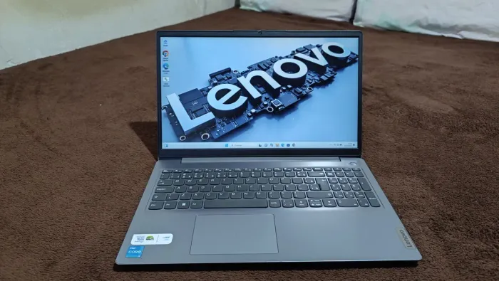 NOTEBOOK LENOVO CORE i3 11ª GERAÇÃO RAM 8GB SSD NVME 256 GB