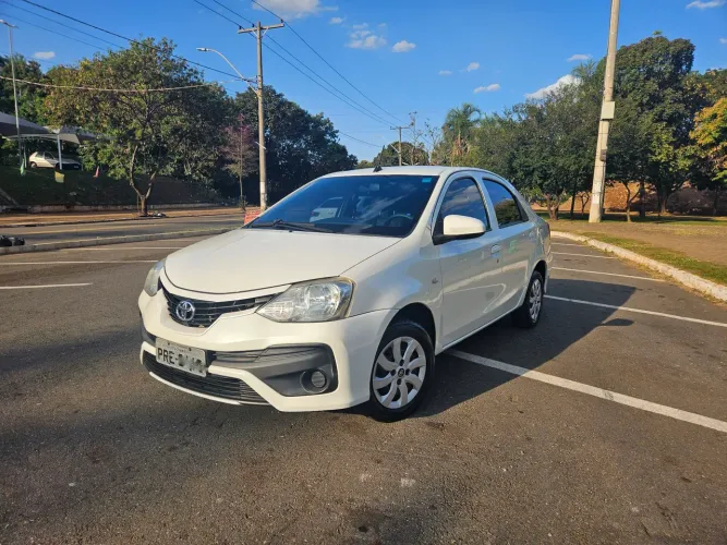 Toyota Etios X Sedan 1.5 Flex 16V 4P Aut. 2018