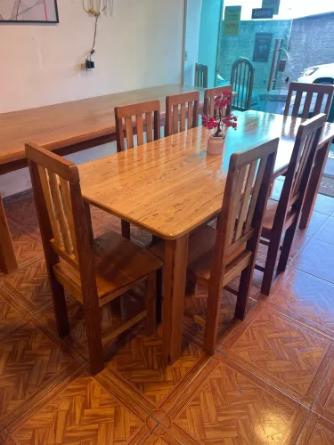 Mesa de jantar Madeira maciça 8 lugares nova de fábrica. Entregamos 