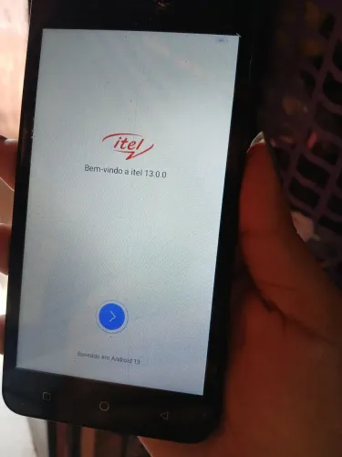 Celular itel