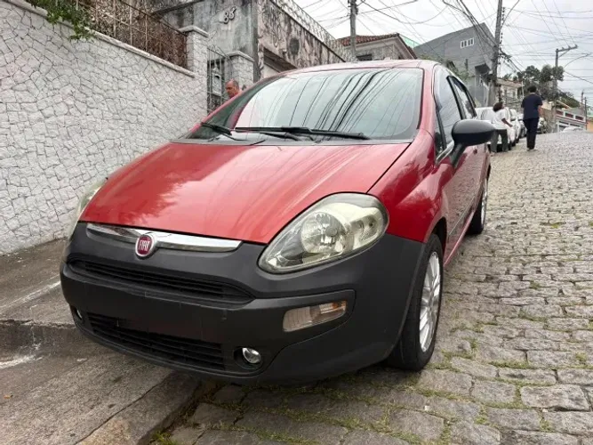 Fiat Punto Essence 1.6 Flex 16V 5P 2013