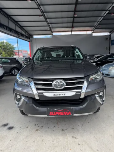 Toyota Hilux SW4 SRX 4X4 2.8 TDI 16V Dies. Aut. 2019