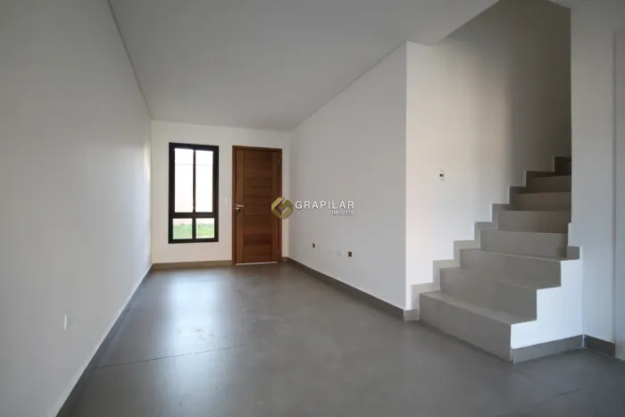 Sobrado Novo à Venda no Xaxim