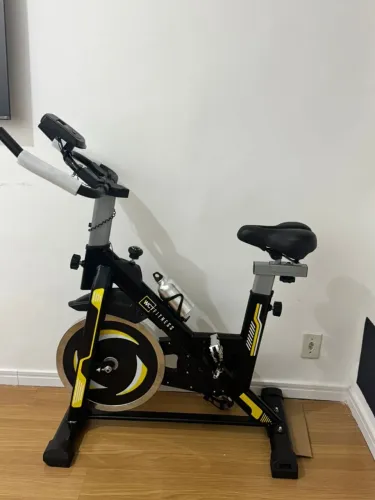Bicicleta Spinning Com Roda De Inércia De 13kg Wct Fitness