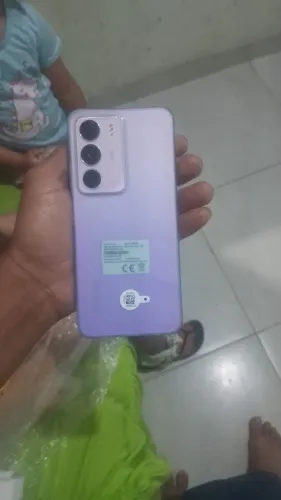 Realme c73