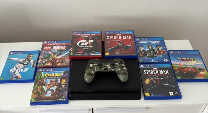 Play4 500 gb com jogos e 1controle